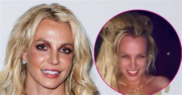 Britney Spears Goes Topless In Just Bikini Bottoms In Vacation Video – Hollywood Life