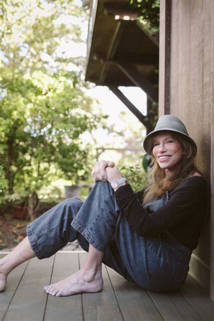Carly Simon Celebrity Profile – Hollywood Life