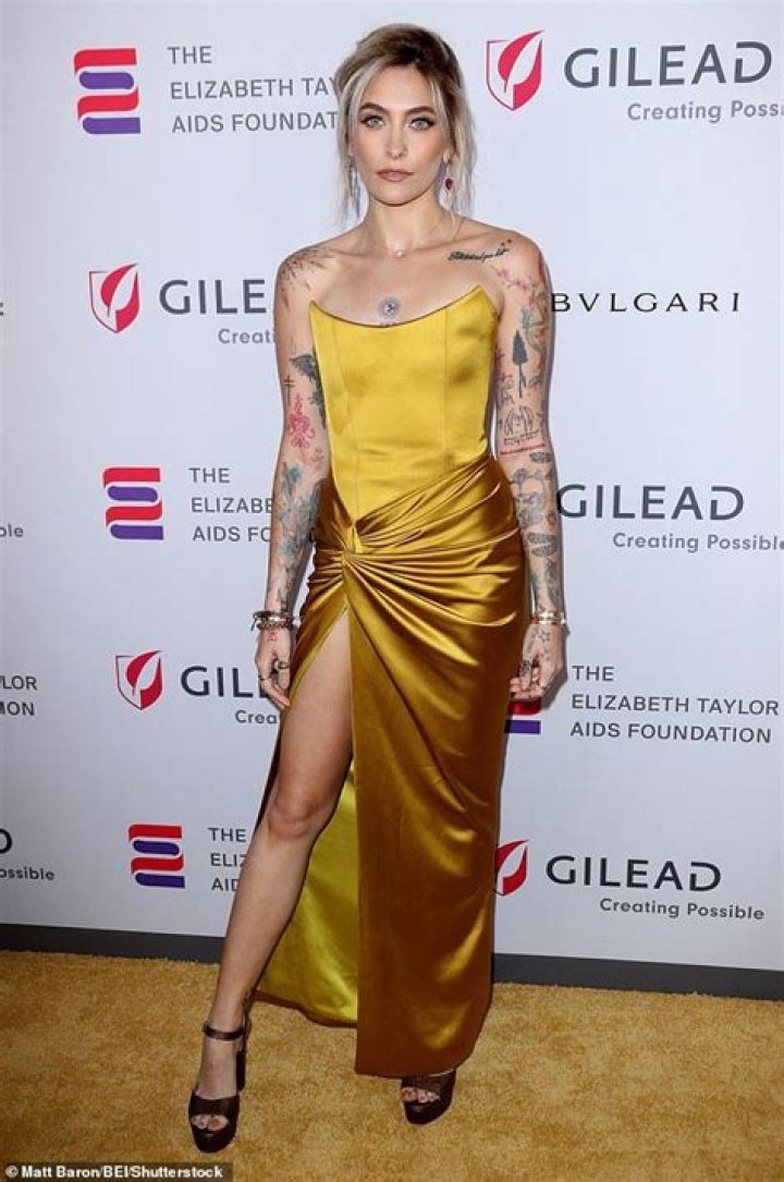 Paris Jackson – Hollywood Life